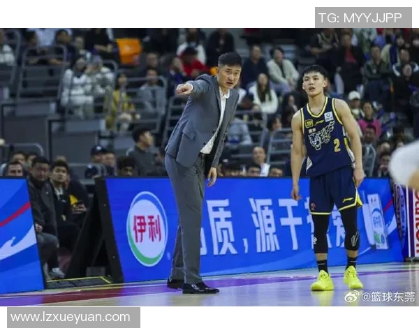 CBA荣获月度最佳球员，实至名归